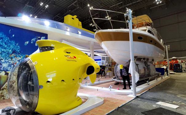 展位糖心官网在线观看